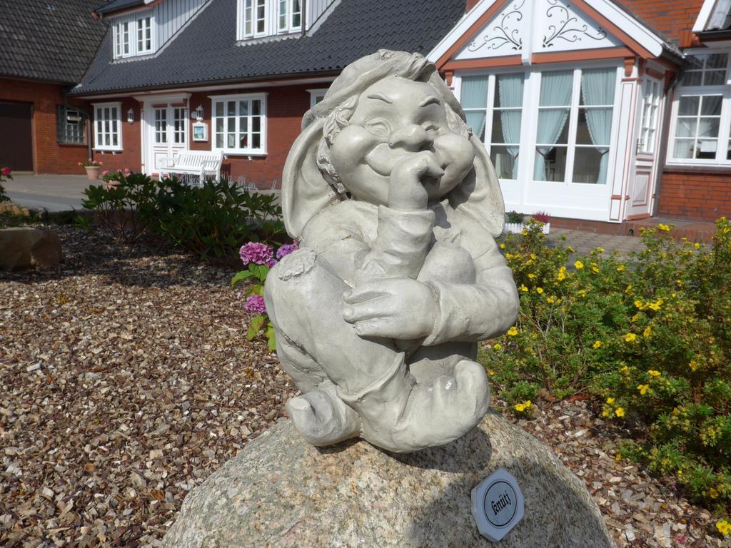Gasthaus Knudsen Utersum Eksteriør bilde